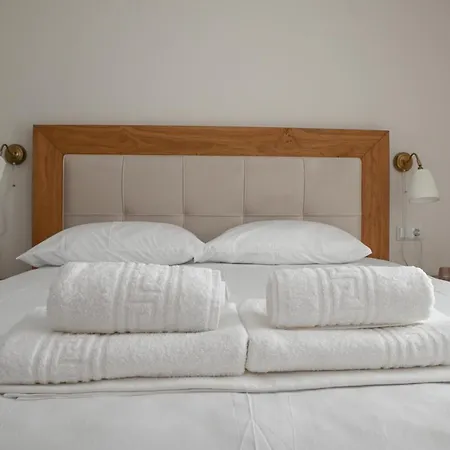 Faidra * Néa Péramos