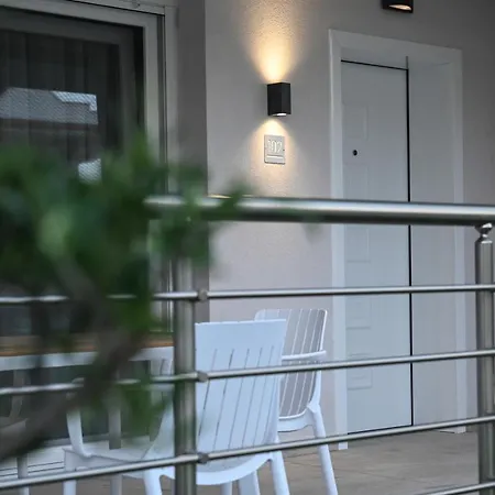 Faidra Néa Péramos