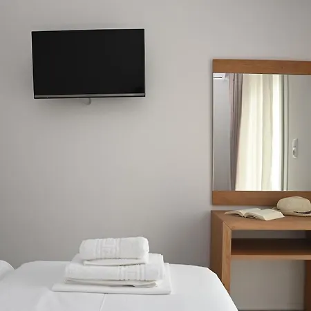 Faidra Néa Péramos