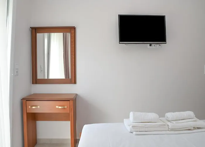 Apartament Faidra Néa Péramos